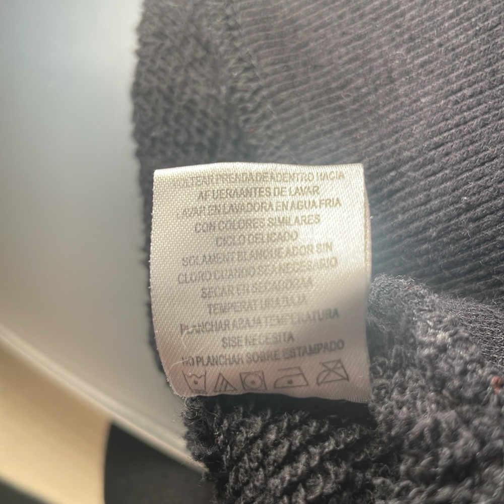 VINTAGE MICKEY SWEATER - Picture 7 of 8